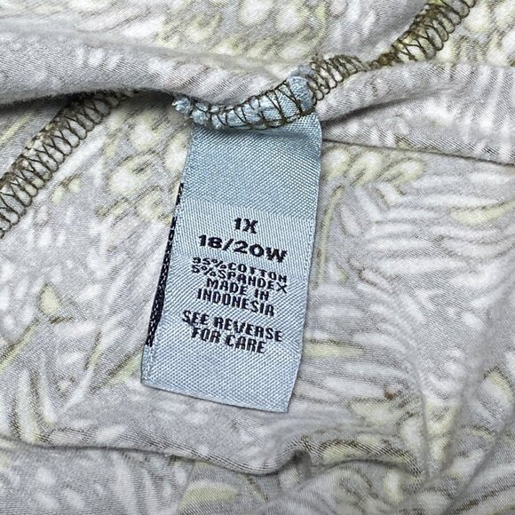 Catherines Womens Plus Size 1X Top 18/20W Leaf Print 3/4 Sleeve Scoop Neck - Picture 8 of 11